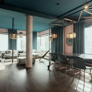 https://nomads-bernauer-str-25.find-berlin-hotels.com