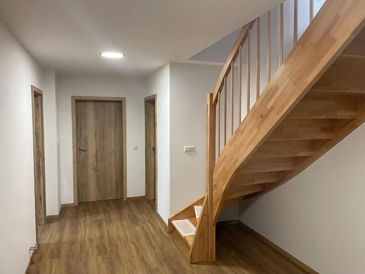 Apartment-Haus Landeskrone Dresden 0*,