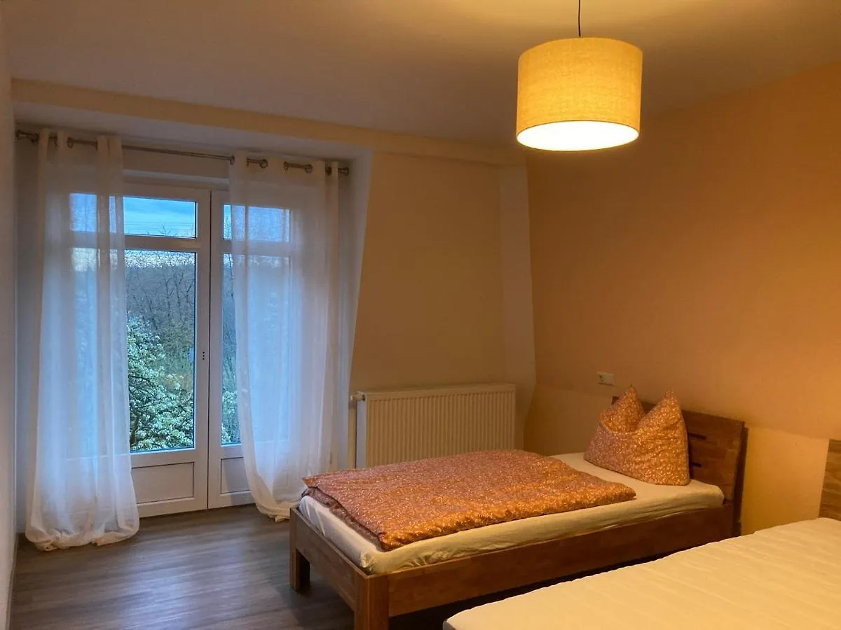 Apartment-Haus Landeskrone Dresden 0*,
