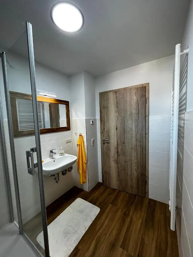 Apartment-Haus Landeskrone Dresden 0*,