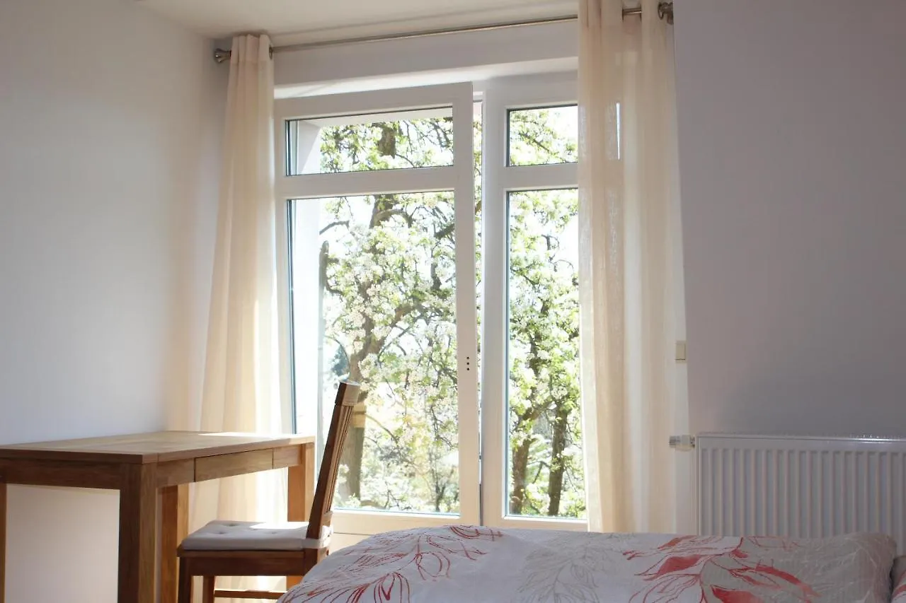 Apartment-Haus Landeskrone Drezda 0*,